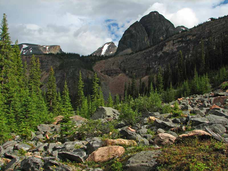 Rockfalls below Mount Fitzwilliam