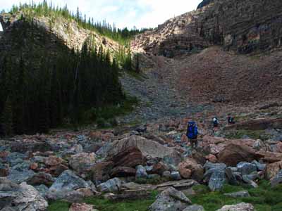 Approaching the Headwall below Fitzwilliam Basin